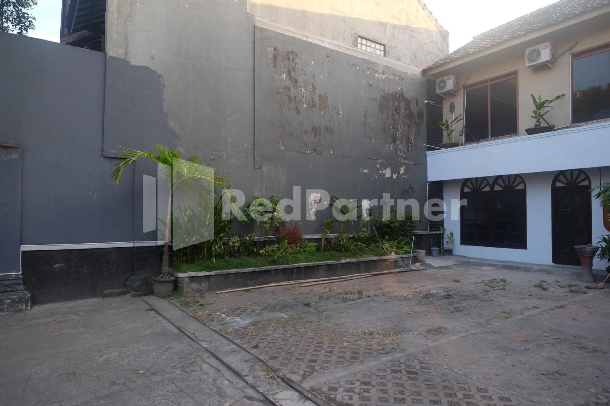 Oyo 206 Candra Kirana Hotel 2*